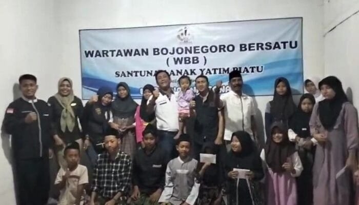 Wartawan Bojonegoro Berbagi Berkah di Hari Anak Nasional