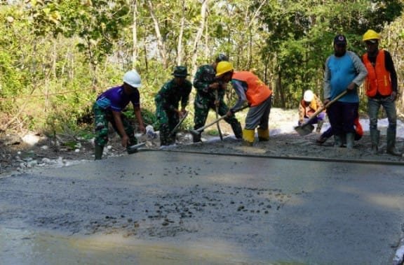 Fdedfffd ecac 4a65 9c69 b64492efeed0