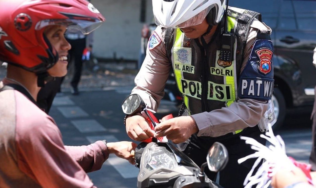 5258536a 44c4 4df4 8a63 b3819dda1562