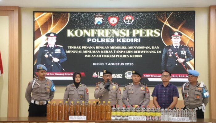 Ribuan Botol Arak Diamankan Polres Kediri