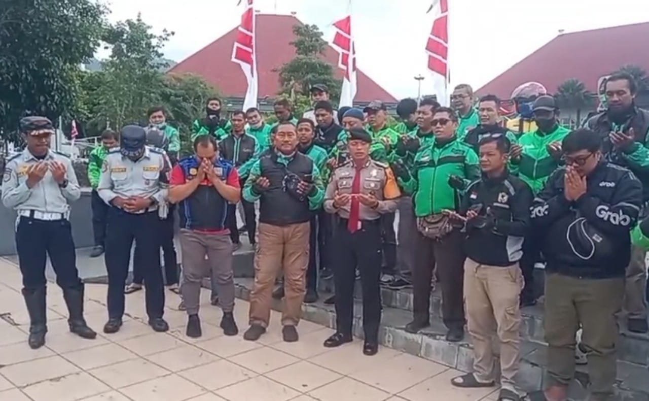 6d5f7038 98b5 4d30 8b1d 487e50365b0f