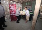 Tak Hanya Bertugas Jaga Kamtibmas, Polwan Polres Bojonegoro Bagi Sembako dan Cek Kesehatan Gratis
