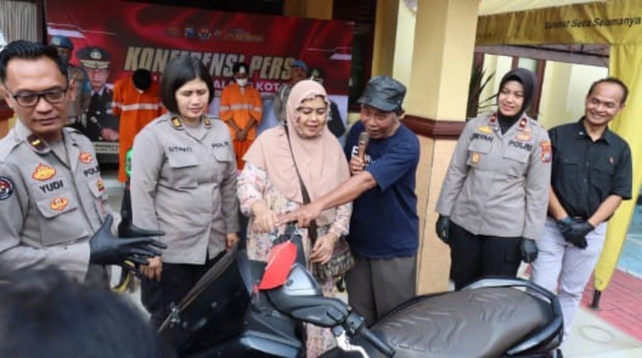 A11d7116 995b 49ac 9c17 e67aeac9a354