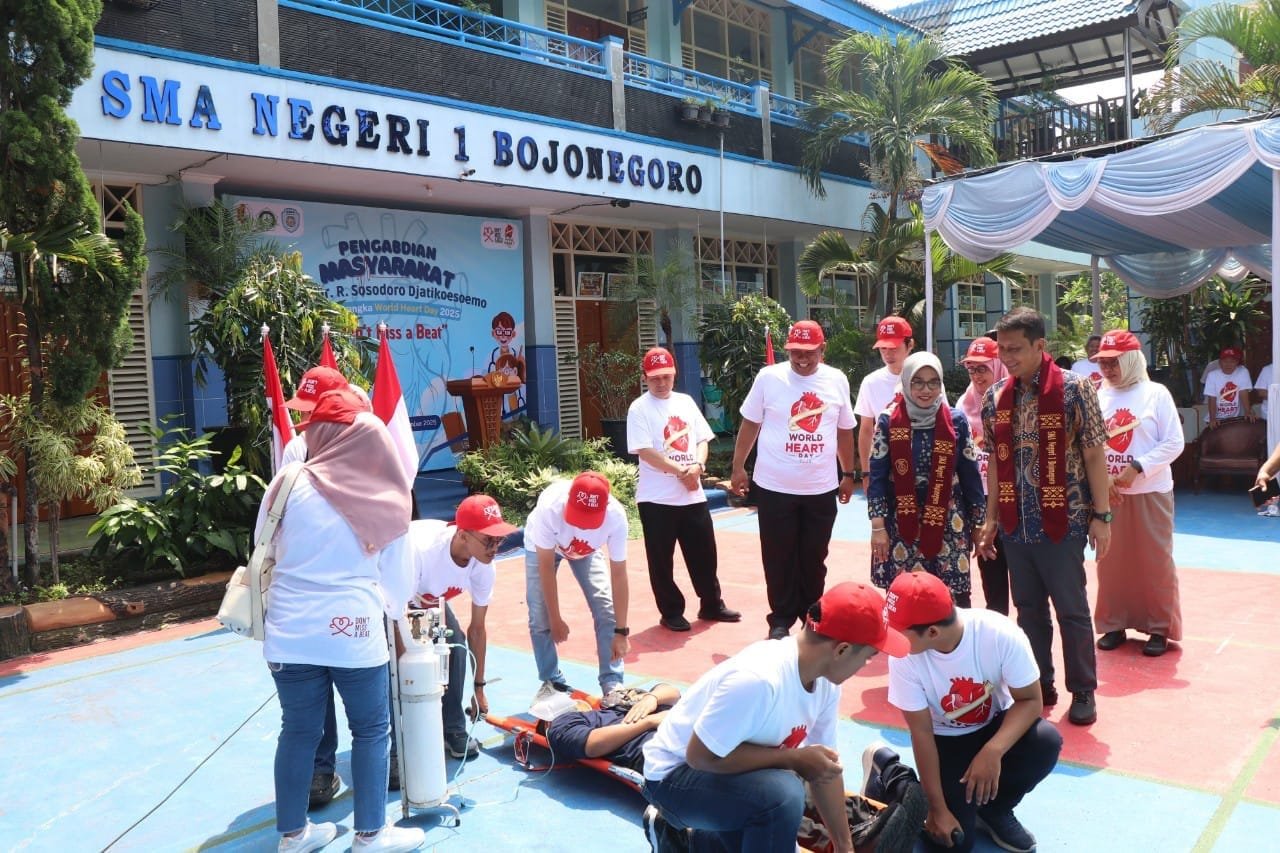 Hari Jantung Sedunia, Bupati Bojonegoro Tekankan Pentingnya Aktivitas Sehat untuk Generasi Unggul 34a4cf41 c64b 4dbf b624 2f9bebd87629