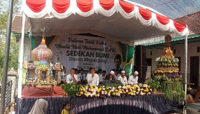 Jamaah Tahlil dan Remas Jamberejo Gelar Tradisi Sedekah Bumi dan Maulid Nabi