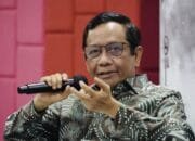 Presiden Prabowo Bentuk Tim Reformasi Polri, Mahfud MD Ungkap Kebobrokan