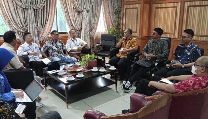 Hak Kesehatan Rakyat Kecil Terancam, Jamkeswatch KSPI Tuntut Kemensos Bertindak