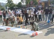 Aliansi Bojonegoro Melawan Suarakan 9 Tuntutan di Depan Gedung DPRD