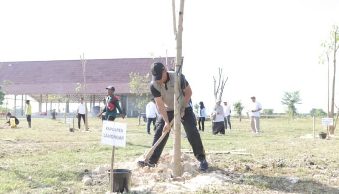 World Cleanup Day Lamongan 2025, Semangat Gotong Royong Warga Pecahkan Rekor Kebersamaan