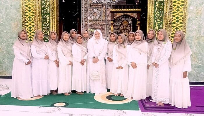 Malam Jumat Pahing, Muslimat NU Tumbrasanom Bojonegoro Gelar Maulid Nabi dan Doa Bersama
