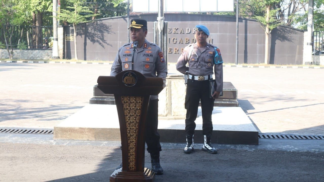 Dd81aacf feac 41d1 82f3 38de06eff1c2