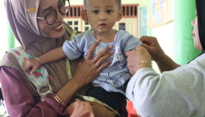 Posyandu Sobontoro Bojonegoro: Ibu-Ibu Antri, Anak Sehat, Stunting Menurun