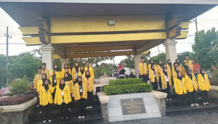 Menggetarkan, Lagu Indonesia Raya Bergema di Makam W.R. Soepratman Surabaya