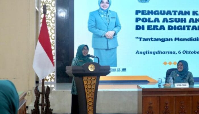 Anak dan Gadget, PKK Bojonegoro Siapkan Kader Cegah Dampak Negatif Dunia Digital