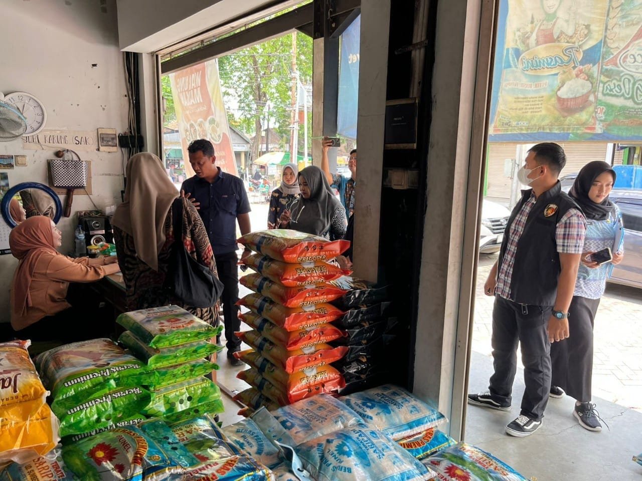 Dbe6be99 b05e 46e9 9d9f c82b7b13dd66