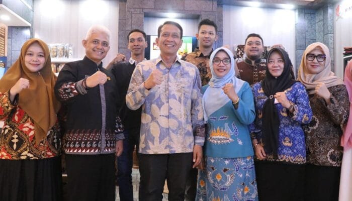 Investasi Melesat, Bojonegoro Dinobatkan Penerima Investment Award 2025 Jawa Timur