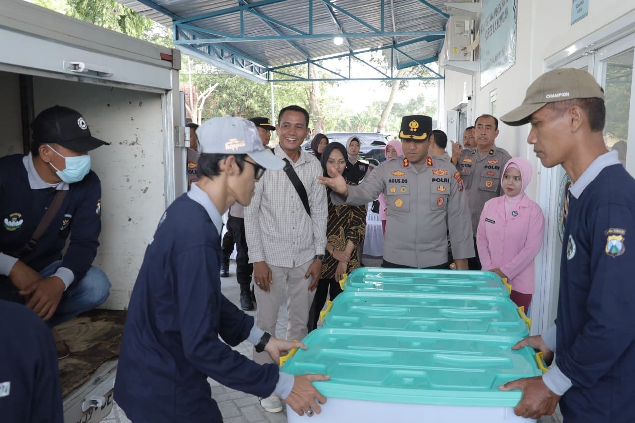 Ee77d408 f43b 4f9d 9a7e f837fe154fb1