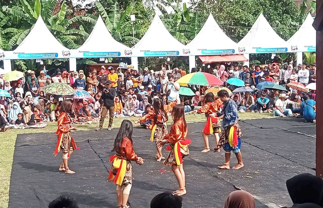 1763206295487 copy 1280x825