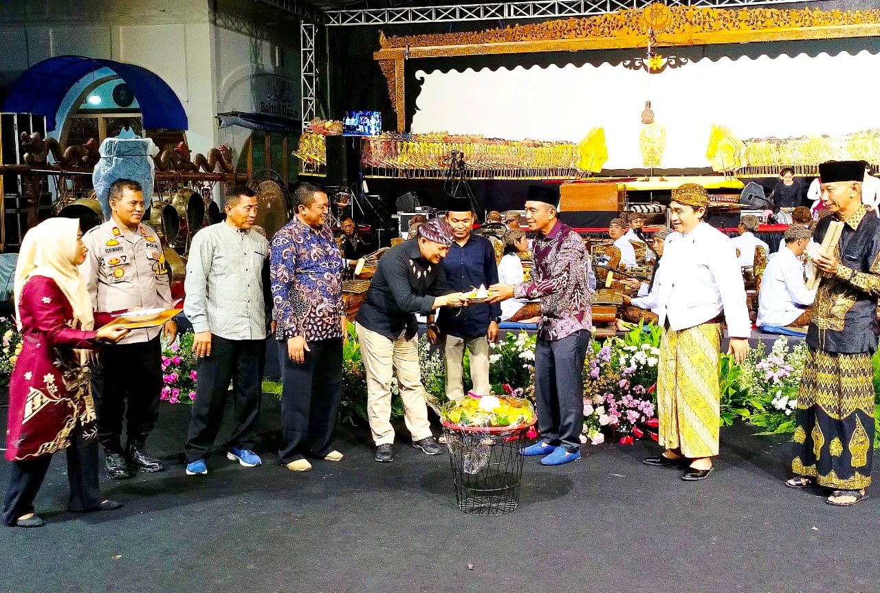 1763224334127 copy 1280x863