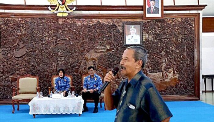 Dialog Panas, Warga Bojonegoro Tantang OPD, Jawaban Langsung di Tempat