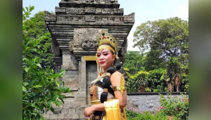 Sekolah Mulai Tinggalkan Seni Tradisi, Guru Cantik Bojonegoro Ini Pasang Badan