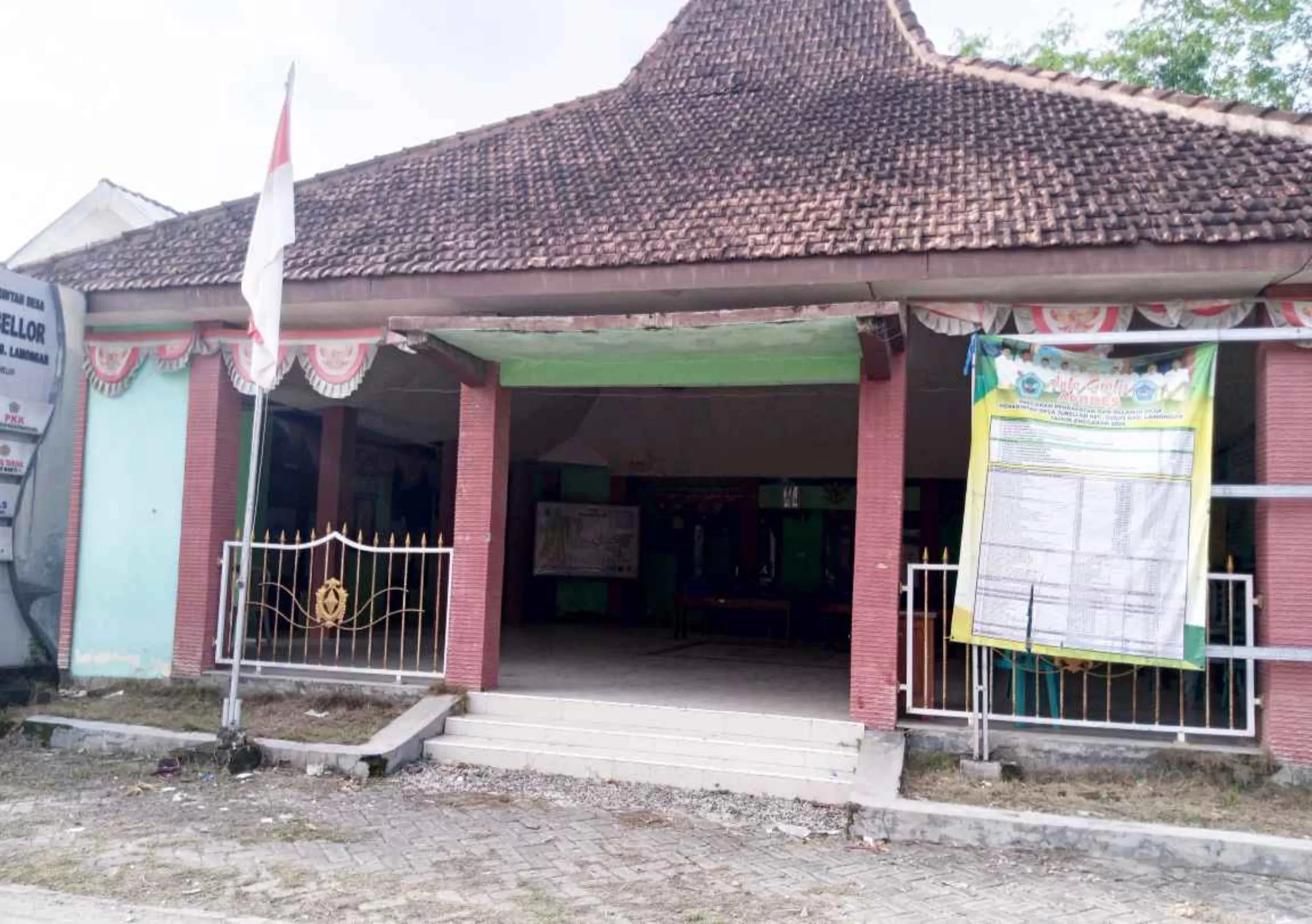 Photocollage 202511308856739