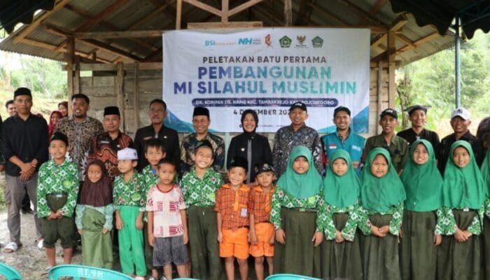 Anak Desa Napis Bojonegoro Tak Lagi Belajar di Lantai Tanah