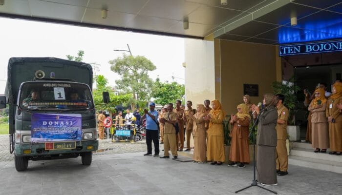 Wabup Bojonegoro Lepas 18 Truk Bantuan: Ini Gerakan Hati