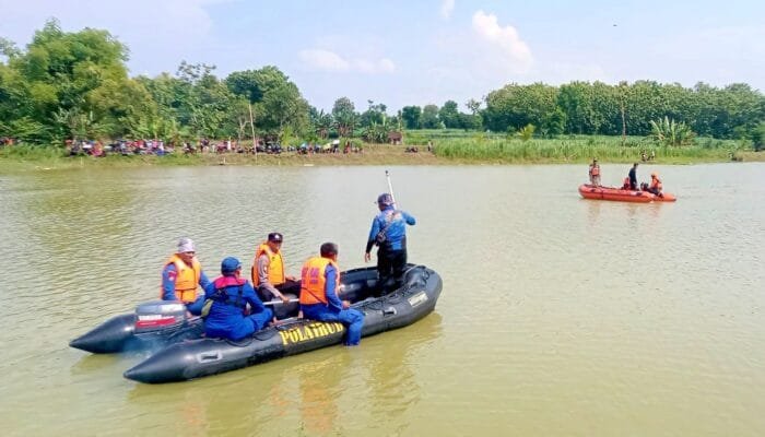 Detik-detik Remaja Tenggelam di Waduk Penguripan Lamongan, Tim SAR Terus Menyisir