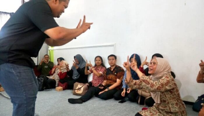 Bojonegoro Hadirkan Kelas Bisindo, Ruang Inklusi yang Bikin Peserta Ketagihan