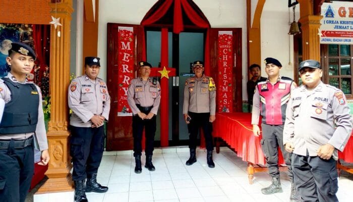 Polres Lamongan Kawal Ketat Perayaan Natal di GKJW