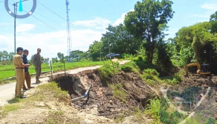 Curah Hujan di Bojonegoro Tinggi, Jalur Pilang Kandang–Jambaran Longsor