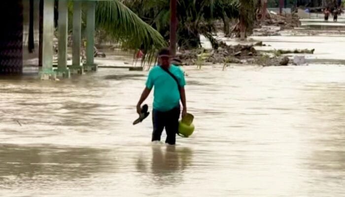 Arus Air Tak Pernah Surut, Warga Tapsel Minta Tanggul Darurat