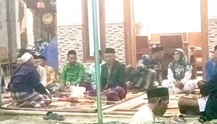 Istighosah Malam Tahun Baru, Pemdes Dayukidul Bojonegoro Doakan Desa Tetap Sejahtera