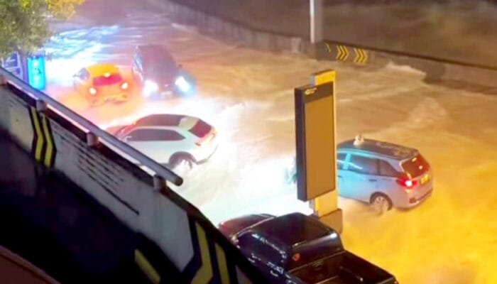 Cuaca Ekstrem Landa Sulut, Air Laut Masuk Area Parkir Mantos 3 Manado