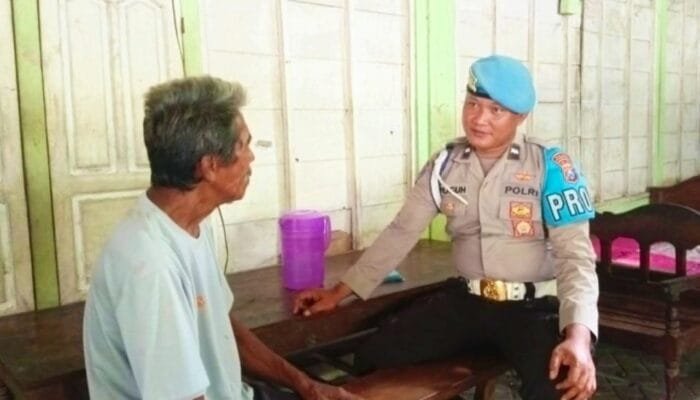 Warung Kopi Jadi Sasaran Patroli Dialogis Polsek Sekar Bojonegoro