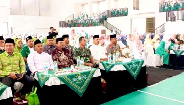 Di Jaga Polisi, Pelantikan Fatayat NU Sumberrejo Bojonegoro Aman Kondusif