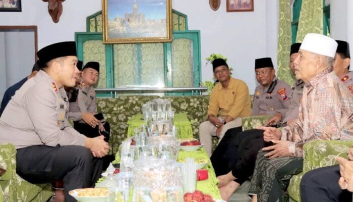 Pesan Damai dari Paciran: Kapolres Lamongan Silaturahmi ke Ponpes Sunan Drajat