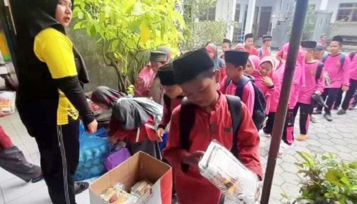 SPPG Desa Janti Kediri Hentikan Layanan, Orang Tua Diminta Siapkan Bekal