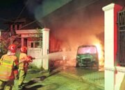 Kebakaran Mobil Gegerkan Warga Klangon Bojonegoro, Ini Penyebabnya