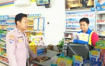 Patroli Siang hingga Dini Hari, Polsek Sugihwaras Bojonegoro Perkuat Kamtibmas