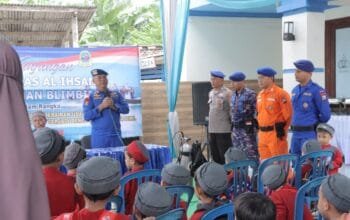 Belajar Sambil Bermain, Anak TK Tapas Al-Ihsan Kunjungi Polairud Lamongan