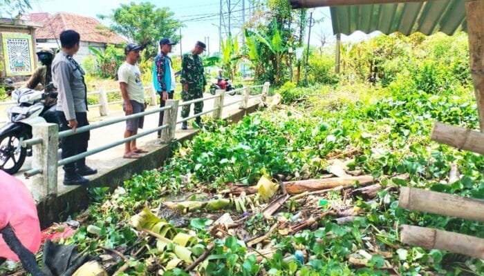 Sinergi TNI, Polri dan Pemkab Lamongan Antisipasi Luapan Sungai