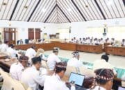 Bupati Bojonegoro Minta Camat Visioner dan Turun Langsung ke Masyarakat