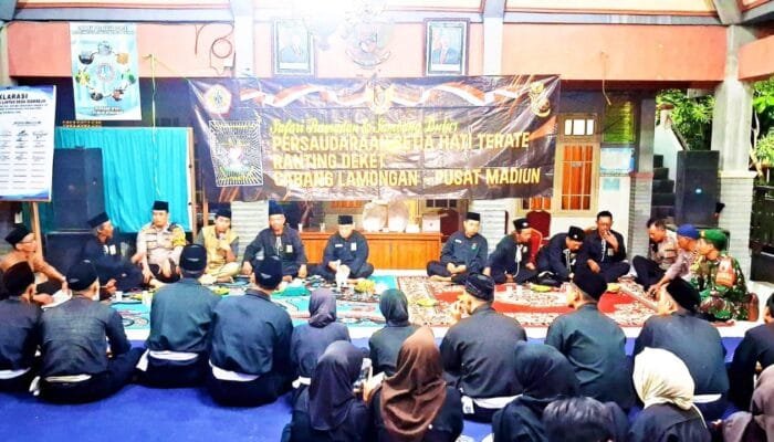 Jaga Kesucian Bulan Puasa, Koramil Deket Lamongan Intensifkan Komunikasi dengan Pemuda
