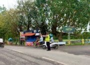 Mager di Hari Minggu, Polisi Sukosewu Bojonegoro Justru Siaga di Persimpangan, Ini Tujuannya