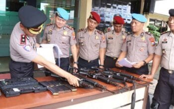 Sidak Senpi di Lamongan: Kondisi Peluru Hingga Kebersihan Jadi Incaran Propam