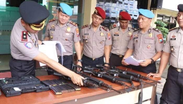 Sidak Senpi di Lamongan: Kondisi Peluru Hingga Kebersihan Jadi Incaran Propam