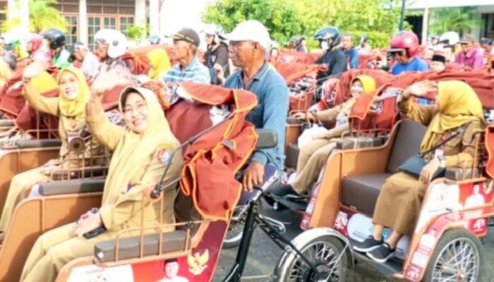 Rahasia Senyum Bahagia Tukang Becak Bojonegoro: Berkat Bantuan Modern dari Pusat
