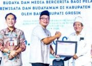 30 Tokoh Wisata dan Budaya Gresik Dapat Penghargaan, Bawean Dipuji Penyelam Internasional